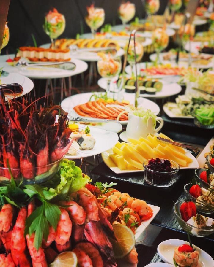 Hvd Viva Club Ultra All Inclusive - Private Beach & Free Parking Zlatni pjasătsi Eksteriør bilde