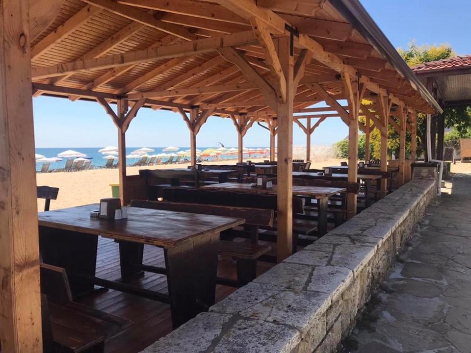 Hvd Viva Club Ultra All Inclusive - Private Beach & Free Parking Zlatni pjasătsi Eksteriør bilde