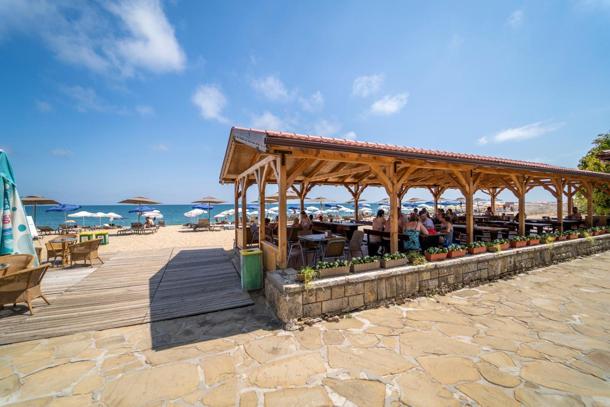 Hvd Viva Club Ultra All Inclusive - Private Beach & Free Parking Zlatni pjasătsi Eksteriør bilde